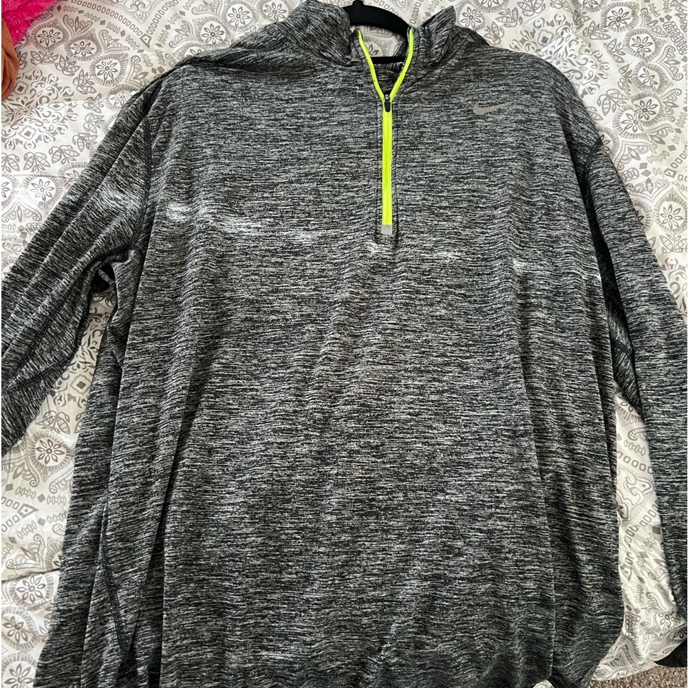 Nike pullover